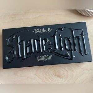 Kat Von D Shade and Light Contour